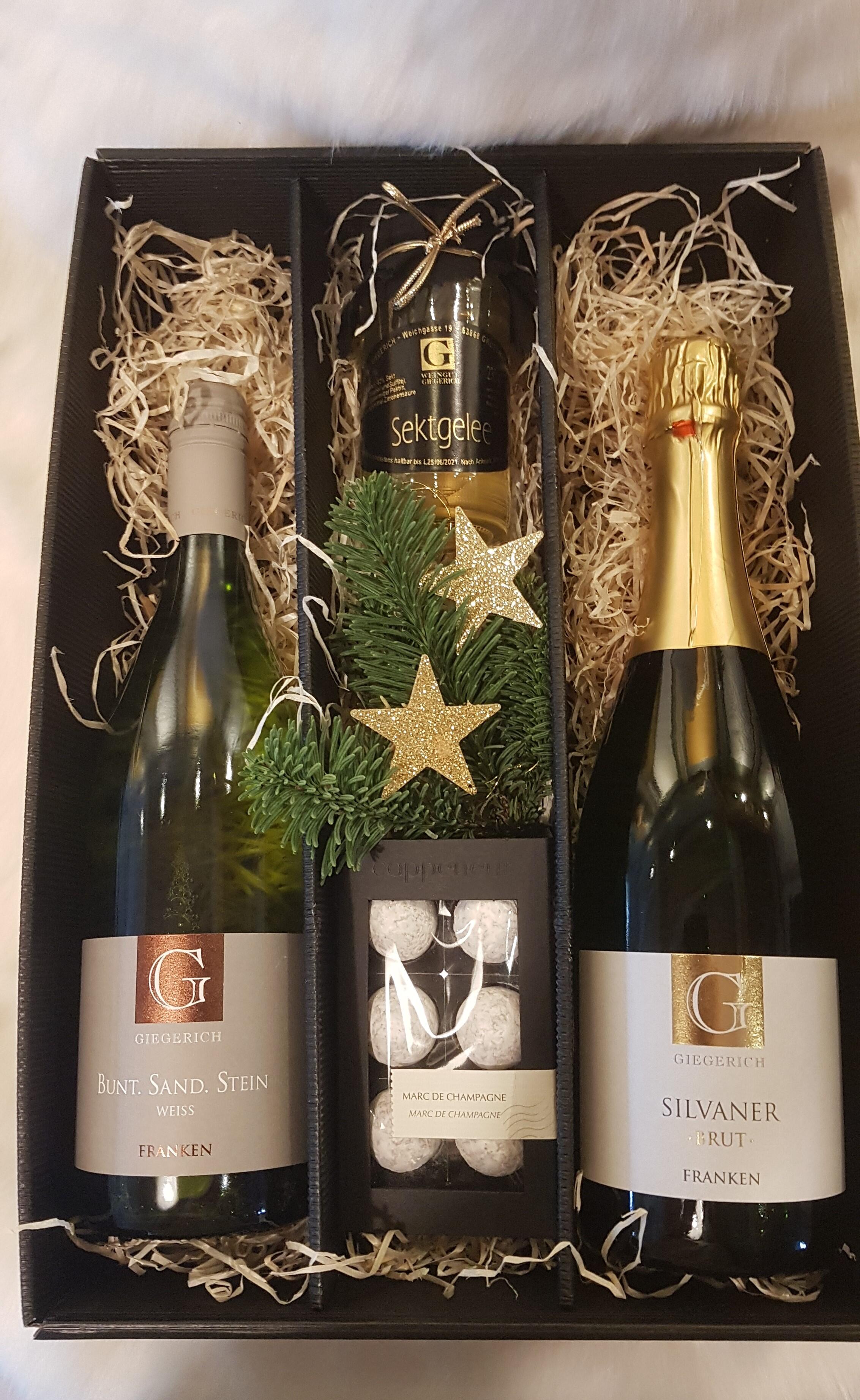 Weihnachtspaket/Sekt