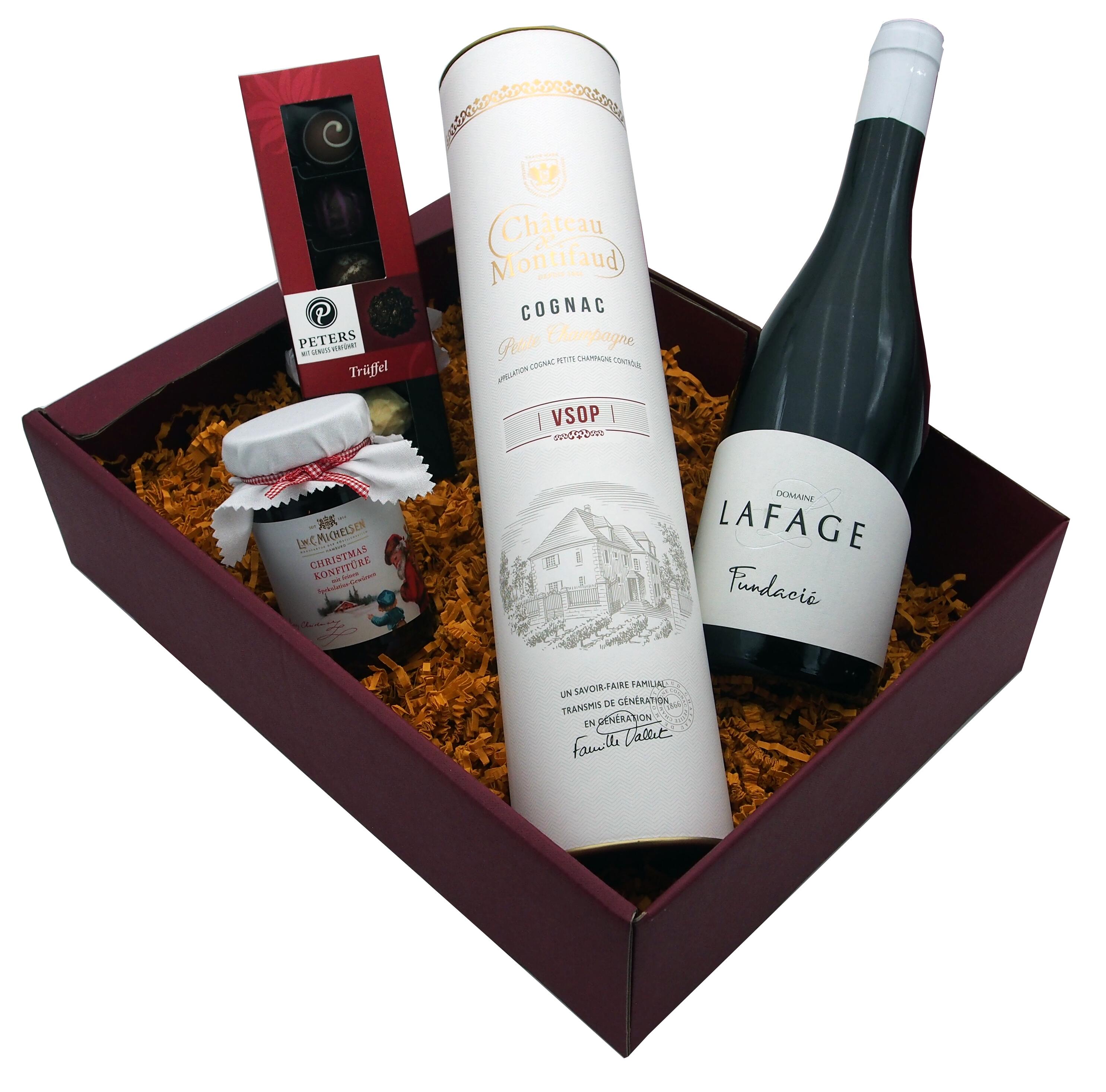 Präsent mit Montifaud Cognac VSOP, Lafage Fundacio, Trüffelpralinen und Christmas Konfitüre