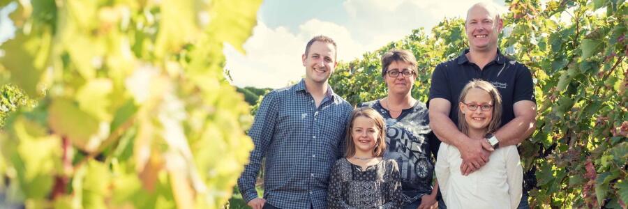 Weingut Schloßgartenhof - Familie Dörrschuck