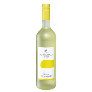 2022 Riesling mit Muskateller QbA fruchtig  süß