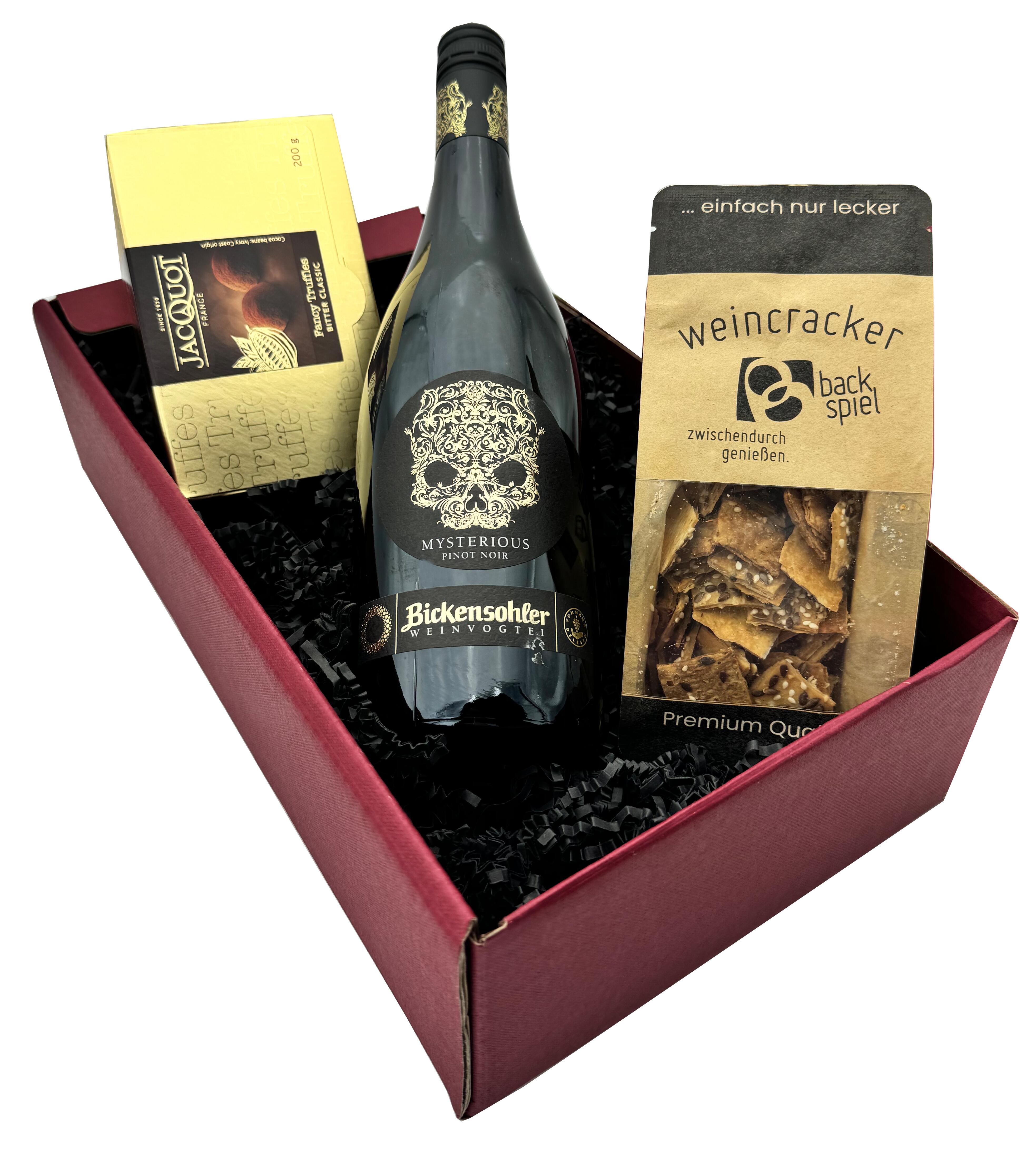 Weinpräsent mit hochwertigem badischem Pinot Noir, Weincrackern und Fancy Truffes